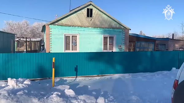 Появилось видео с места убийства семьи в Омской области 
