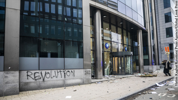 Акция протеста в Брюсселе закончилась погромами в Европейском квартале