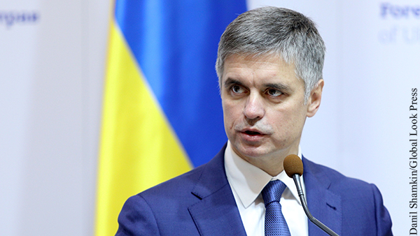 Посол Украины в Лондоне допустил отказ Киева от планов вступить в НАТО