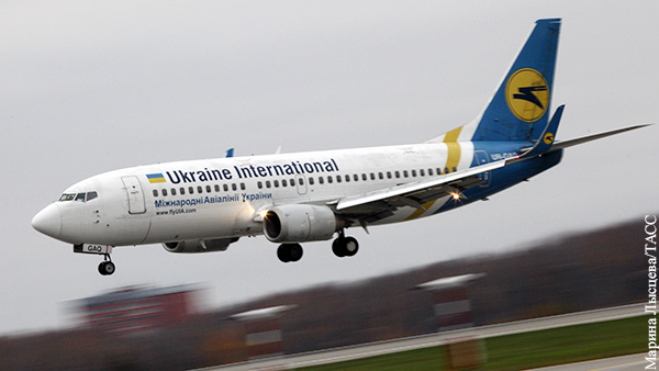 Крупнейшая украинская авиакомпания начала выводить самолеты за границу
