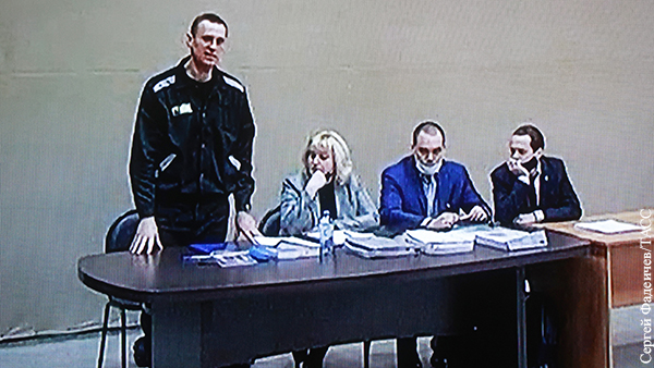 Свидетель объяснил тактику Навального на суде по делу о хищении пожертвований