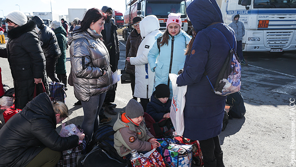 Эксперт: Либеральная оппозиция никогда не будет сочувствовать беженцам из Донбасса