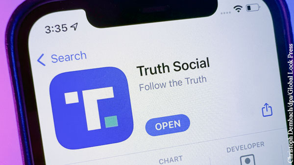 Соцсеть Трампа Truth Social стала самым скачиваемым приложением в App Store 
