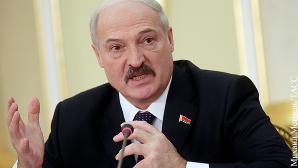 Лукашенко рассказал о просьбе украинской элиты остановить Зеленского