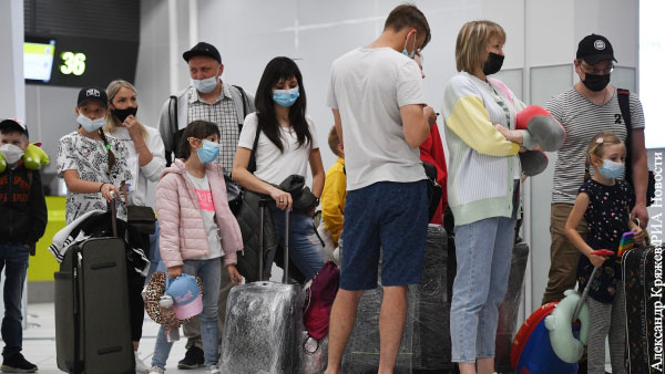 В Госдуме дали рекомендации пострадавшим от массовой отмены рейсов туристам