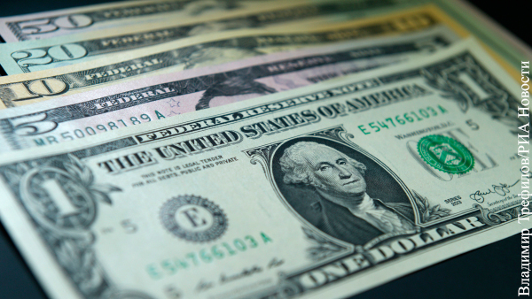 ЦБ снизил комиссию для физлиц на биржевые операции по покупке валюты