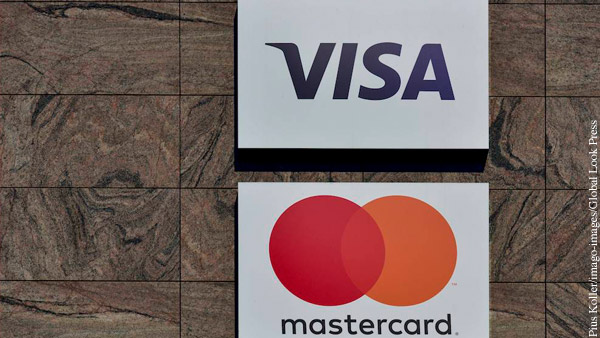 Mastercard и Visa сообщили о приостановке операций в России