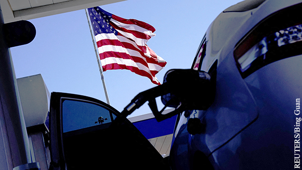 Цены на бензин в США достигли исторического максимума