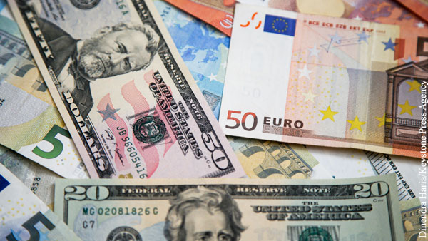 Экономист оценил угрозу валютного дефолта в России