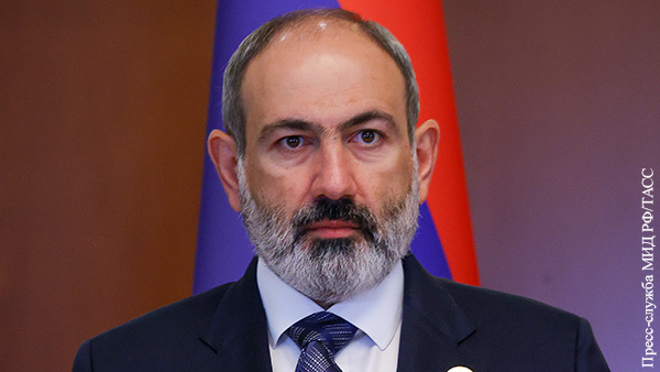 Пашинян заявил о попытках Азербайджана депортировать армян из Карабаха