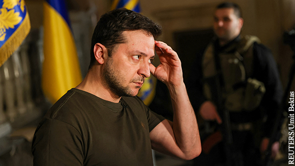 Зеленский лишил званий двух сбежавших с Украины генералов СБУ