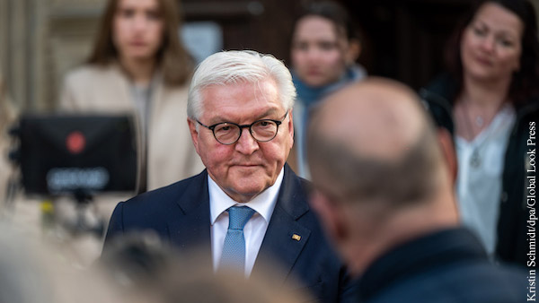 Украинский посол обвинил президента Германии в сохранении «паутины контактов» с Москвой