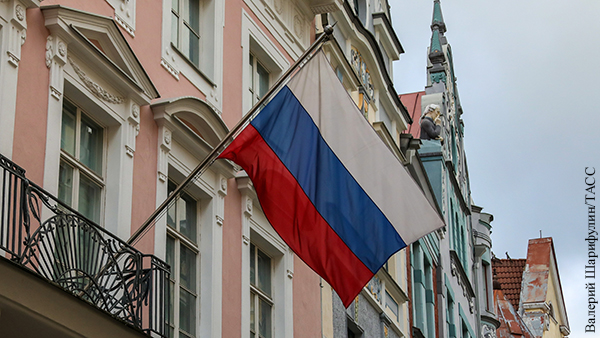 Эстония решила выслать 14 российских дипломатов