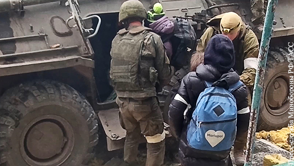 Из городской больницы Мариуполя эвакуированы более 100 заложников боевиков «Азова»