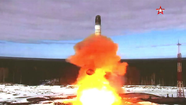 С Плесецка проведён успешный пуск межконтинентальной баллистической ракеты «Сармат»