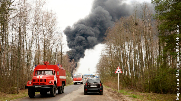 Пожар на нефтебазе в Брянске полностью ликвидирован 