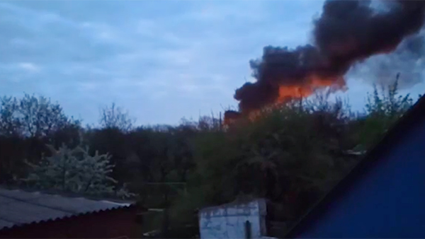 В результате обстрела ВСУ повреждена нефтебаза в Донецке