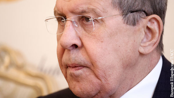 Лавров посоветовал Молдавии беспокоиться из-за затаскивания в НАТО