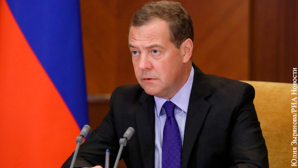 Медведев: Мир с Россией – это конец для Зеленского