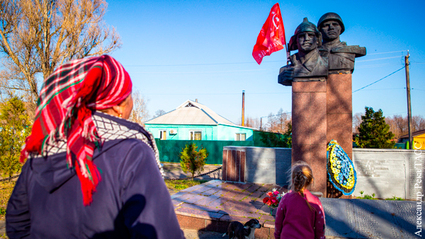 Уничтожению Киевом прошлого мешает народная память