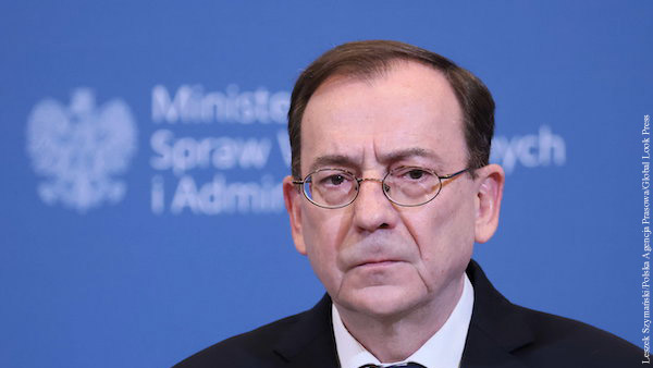 Глава МВД Польши попытался оправдать нападение на российского посла в Варшаве
