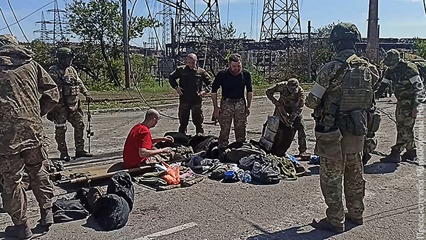 Власти ДНР: Командиры боевиков пока не вышли с «Азовстали»