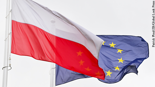 Еврокомиссия оштрафовала Польшу на 100 млн евро