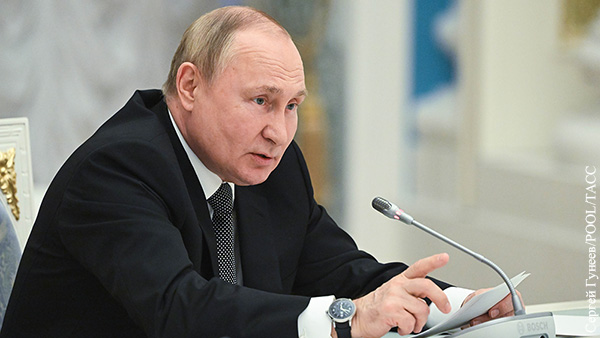 Путин: Доллар, как известно, скукоживается, рубль укрепляется