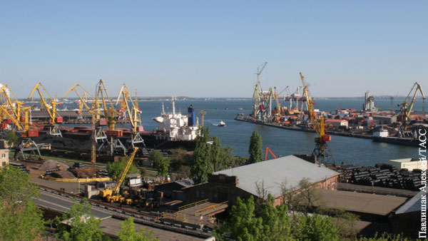 Россия открыла гумкоридор для иностранных судов в портах Украины