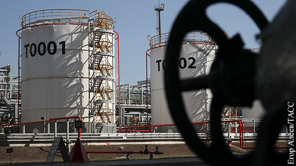 Россия в марте нарастила экспорт нефти в США почти вдвое 