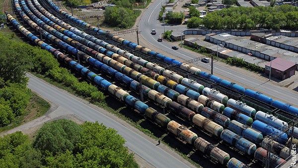 Словакия: Страны Европы могут остаться без нефтепродуктов из-за санкций против РФ