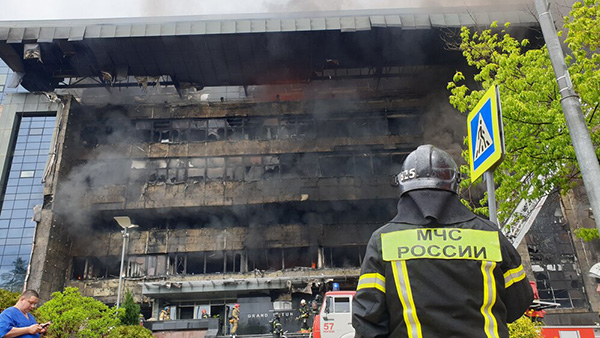 Названы вероятные причины крупного пожара в бизнес-центре в Москве