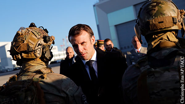 Макрон обещал французским военным «сделать все» для остановки спецоперации России