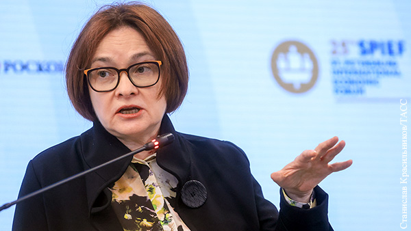 Глава ЦБ высказалась за отмену валютных ограничений в России