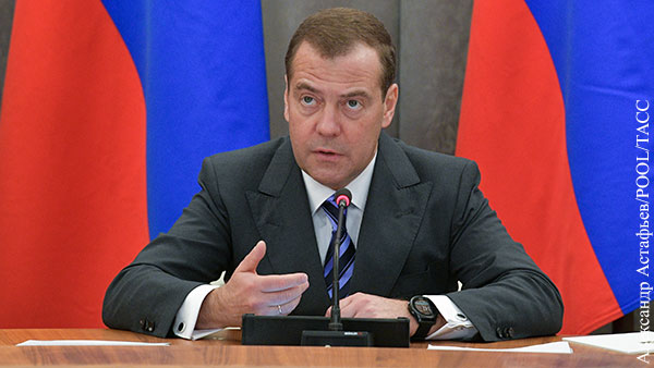 Медведев напомнил главе МИД Германии о жертвах блокады Ленинграда