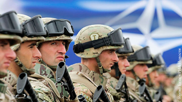 Враждебность к России станет основным законом НАТО