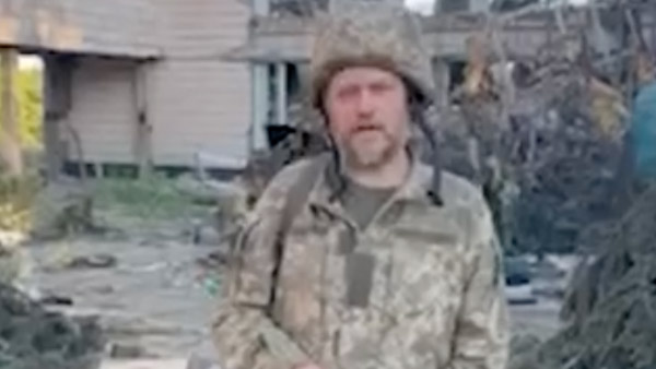 Перешедший на сторону России украинский военный передал росгвардейцам схрон оружия ВСУ