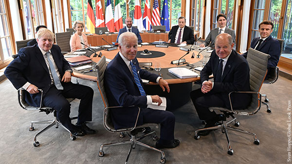 Путин оценил идею лидеров G7 раздеться для фотографии