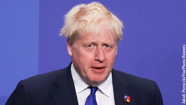 Британские тори не будут отстранять Джонсона от руководства партией до понедельника