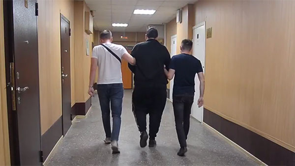 Генерал МВД призвал по всей строгости наказать обокравших мать погибшего на Украине военного