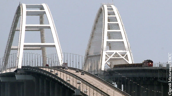 Отставной генерал НАТО назвал Крымский мост законной целью для Киева