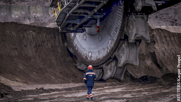 Премьер Польши поручил увеличить добычу угля из-за нехватки энергоресурсов