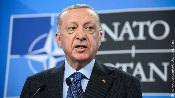 Эрдоган вновь пригрозил заблокировать вступление Швеции и Финляндии в НАТО
