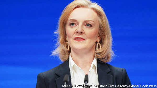 Трасс собралась получить пост премьера Британии за счет враждебности к России