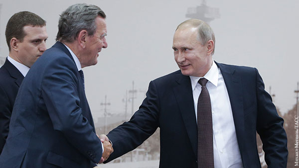 В Кремле раскрыли тему разговора Путина и Шредера