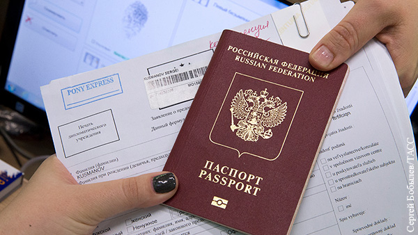 ЕК оценила идею запрета на выдачу виз россиянам