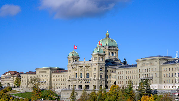 В парламенте Швейцарии признали утрату страной нейтрального статуса