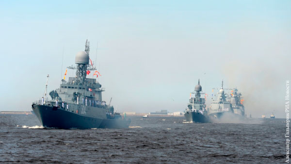 Академик предложил вернуть российскому флоту тактическое ядерное оружие