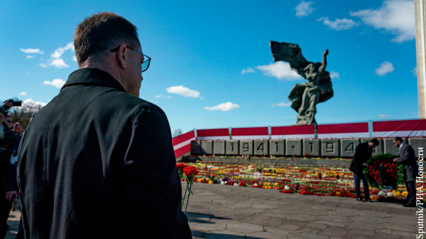 Посол России в Риге назвал ответ Москвы Латвии на снос памятников советским солдатам
