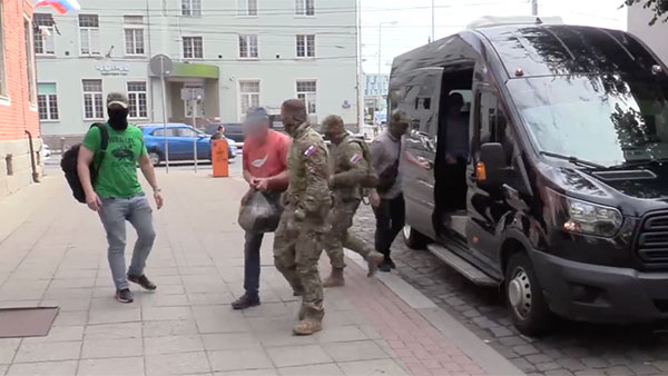 ФСБ задержала планировавшего теракт на Балтфлоте сторонника «Азова»
